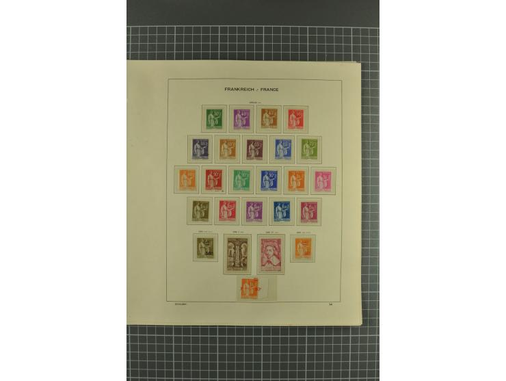 1900/67, postfrische und ungebrauchte Sammlung mit u.a. Mi.-Nr. 96-100, 102-06, 128-35, 152, 181-83, 220-21, 239, 242B, 248MH