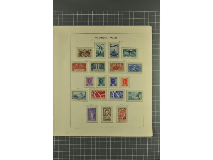 1900/67, postfrische und ungebrauchte Sammlung mit u.a. Mi.-Nr. 96-100, 102-06, 128-35, 152, 181-83, 220-21, 239, 242B, 248MH