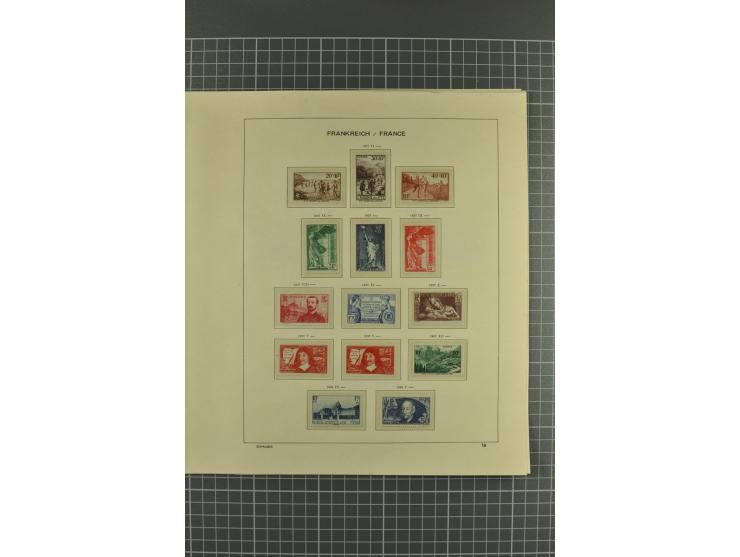 1900/67, postfrische und ungebrauchte Sammlung mit u.a. Mi.-Nr. 96-100, 102-06, 128-35, 152, 181-83, 220-21, 239, 242B, 248MH
