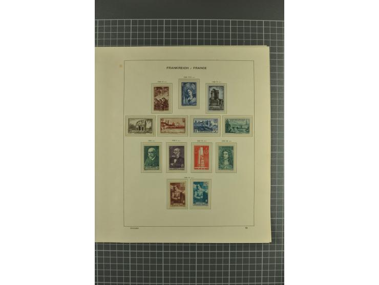 1900/67, postfrische und ungebrauchte Sammlung mit u.a. Mi.-Nr. 96-100, 102-06, 128-35, 152, 181-83, 220-21, 239, 242B, 248MH