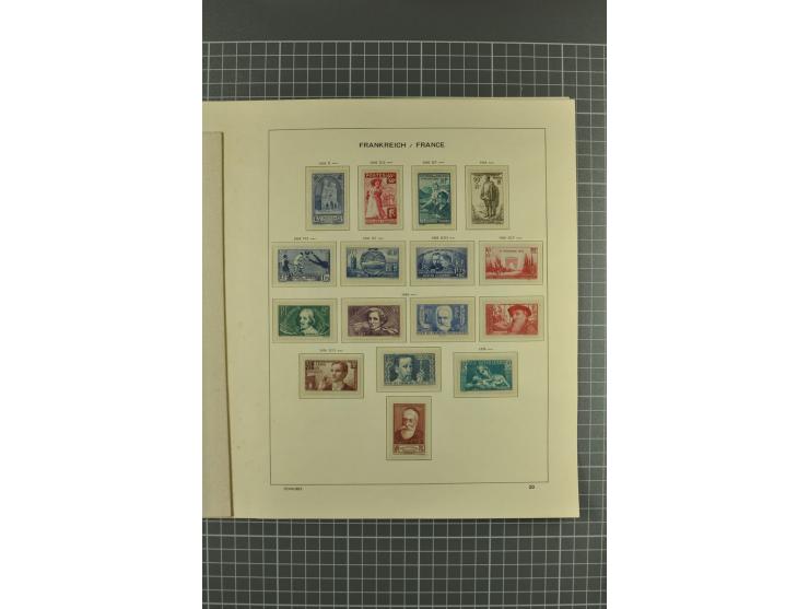 1900/67, postfrische und ungebrauchte Sammlung mit u.a. Mi.-Nr. 96-100, 102-06, 128-35, 152, 181-83, 220-21, 239, 242B, 248MH