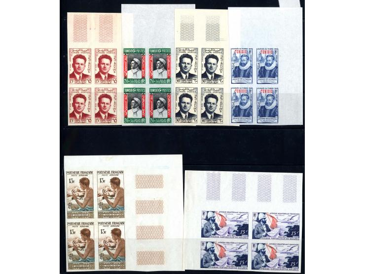1946/55 (ca.), kleine Partie ungezähnter Werte u. kpl. Ausgaben in Paaren oder 4er-Blocks, insgesamt 74 Werte, meist Kolonien