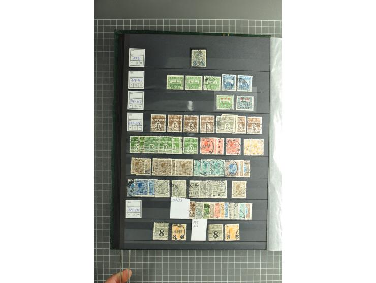 1851/2004, postfrische, ungebrauchte und gestempelte Sammlung mit guten Werten und Sätzen, Dienst, Porto, Postfähre (mit Mi.-