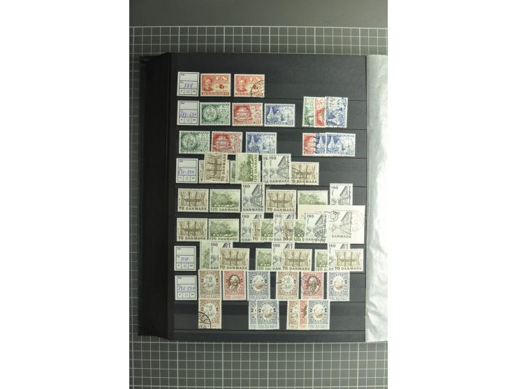 1851/2004, postfrische, ungebrauchte und gestempelte Sammlung mit guten Werten und Sätzen, Dienst, Porto, Postfähre (mit Mi.-