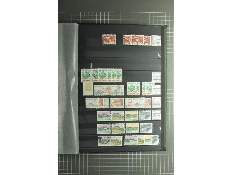 1851/2004, postfrische, ungebrauchte und gestempelte Sammlung mit guten Werten und Sätzen, Dienst, Porto, Postfähre (mit Mi.-