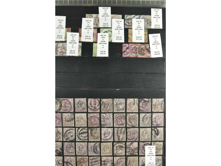 1850/1920 (ca.), fast ausschließlich gestempelter Lagerbestand von über 8000 Werten, dabei auch diverse Shilling-Werte, riesi