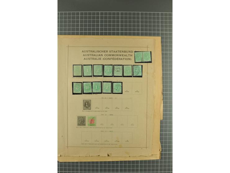 1880/1920 (ca.), Sammlungsbestand auf alten Blättern, dabei u.a. Gilbert&Ellis Mi.Nr.1-7, Solomon 1-7 und 8-18, etc., dazu ei