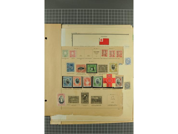 1880/1920 (ca.), Sammlungsbestand auf alten Blättern, dabei u.a. Gilbert&Ellis Mi.Nr.1-7, Solomon 1-7 und 8-18, etc., dazu ei