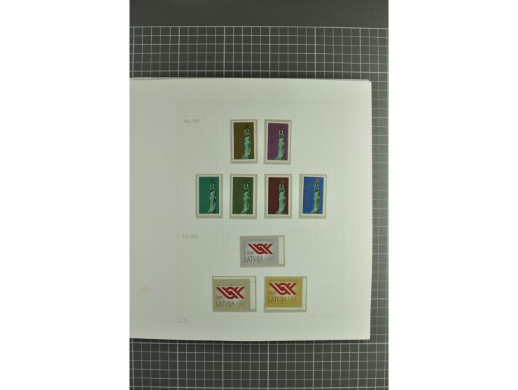 1918/2000, enorm umfangreiche ungebrauchte/postfrische und gestempelte Sammlung mit einer Vielzahl an guten Werten und Besond