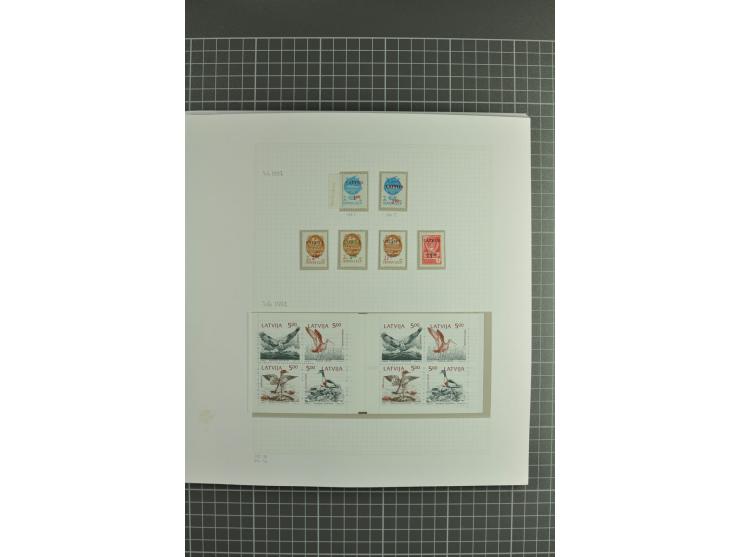 1918/2000, enorm umfangreiche ungebrauchte/postfrische und gestempelte Sammlung mit einer Vielzahl an guten Werten und Besond