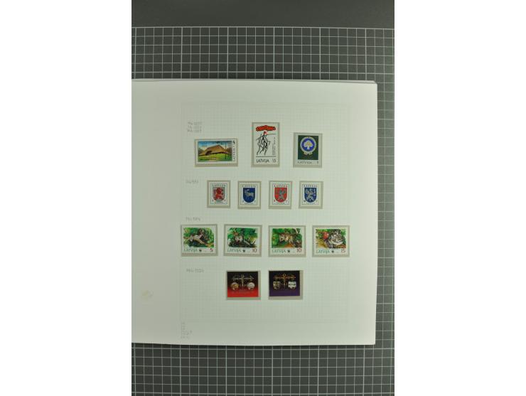 1918/2000, enorm umfangreiche ungebrauchte/postfrische und gestempelte Sammlung mit einer Vielzahl an guten Werten und Besond