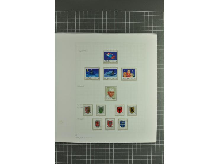 1918/2000, enorm umfangreiche ungebrauchte/postfrische und gestempelte Sammlung mit einer Vielzahl an guten Werten und Besond