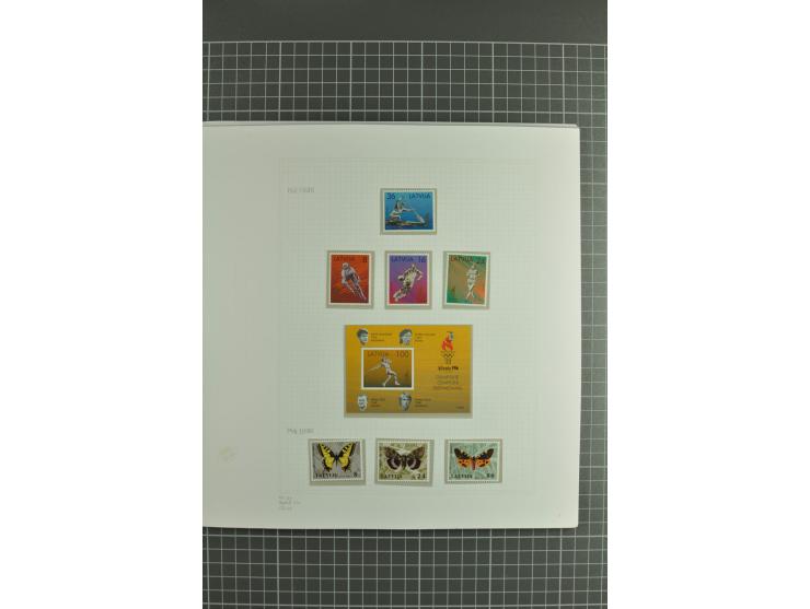 1918/2000, enorm umfangreiche ungebrauchte/postfrische und gestempelte Sammlung mit einer Vielzahl an guten Werten und Besond