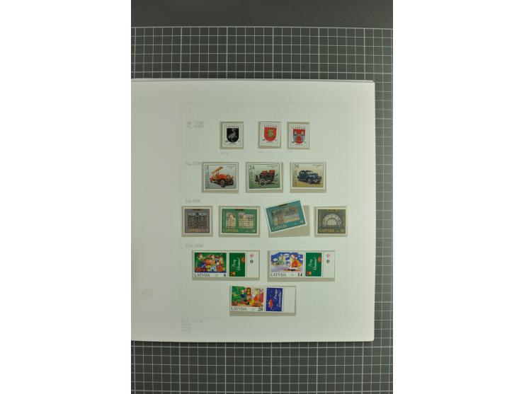 1918/2000, enorm umfangreiche ungebrauchte/postfrische und gestempelte Sammlung mit einer Vielzahl an guten Werten und Besond