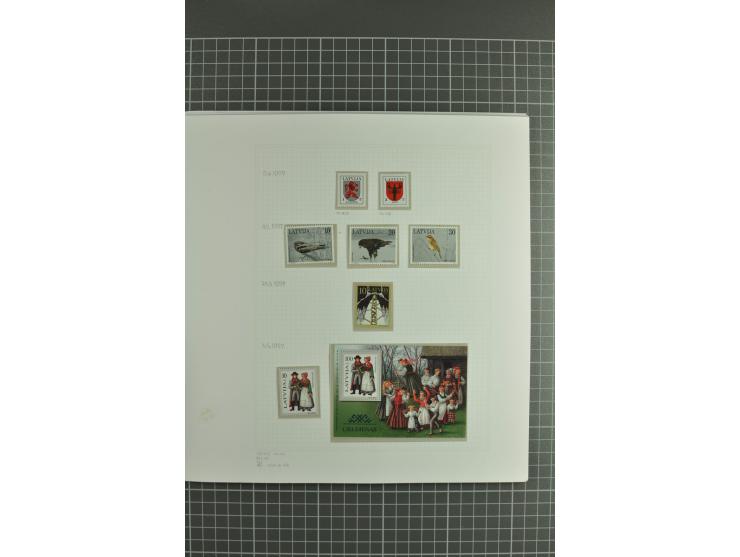 1918/2000, enorm umfangreiche ungebrauchte/postfrische und gestempelte Sammlung mit einer Vielzahl an guten Werten und Besond