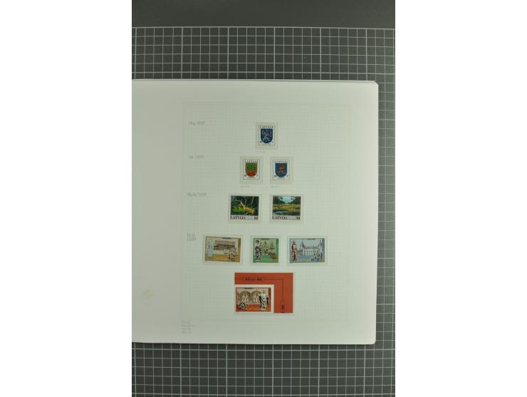 1918/2000, enorm umfangreiche ungebrauchte/postfrische und gestempelte Sammlung mit einer Vielzahl an guten Werten und Besond