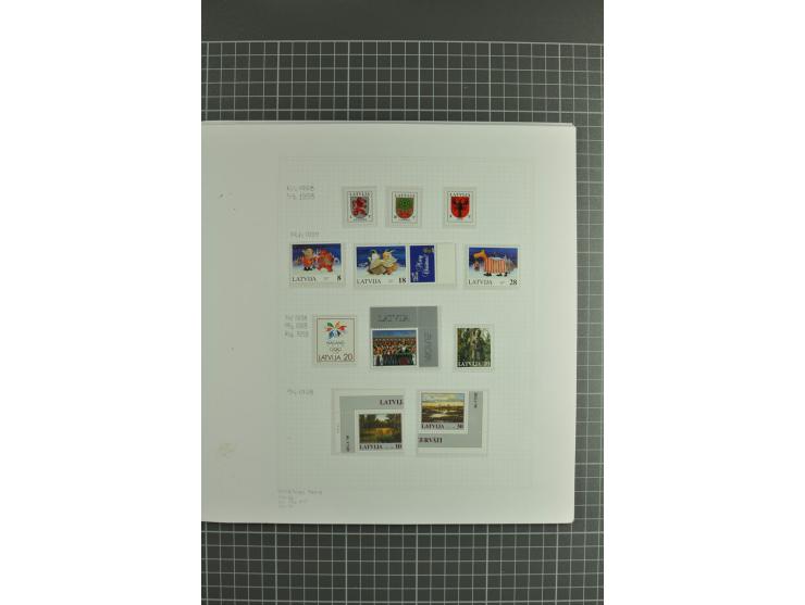 1918/2000, enorm umfangreiche ungebrauchte/postfrische und gestempelte Sammlung mit einer Vielzahl an guten Werten und Besond