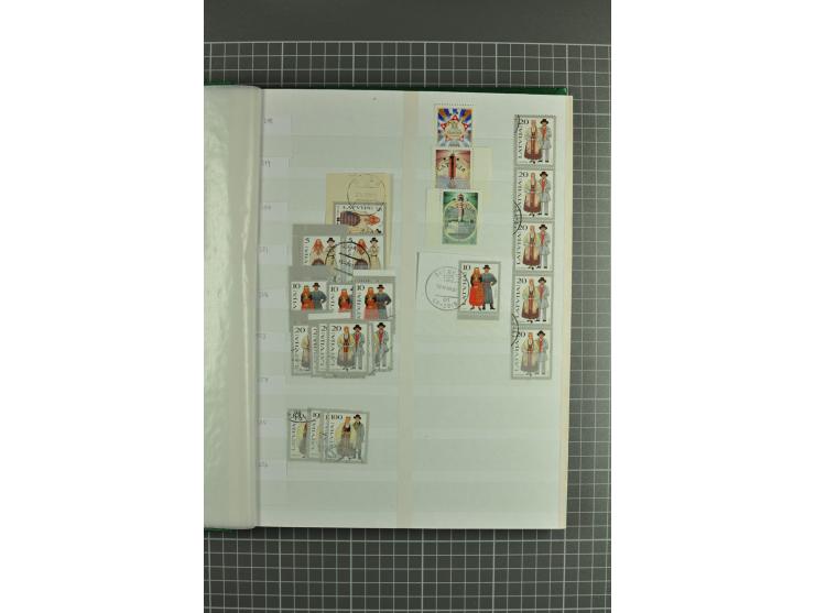 1918/2000, enorm umfangreiche ungebrauchte/postfrische und gestempelte Sammlung mit einer Vielzahl an guten Werten und Besond