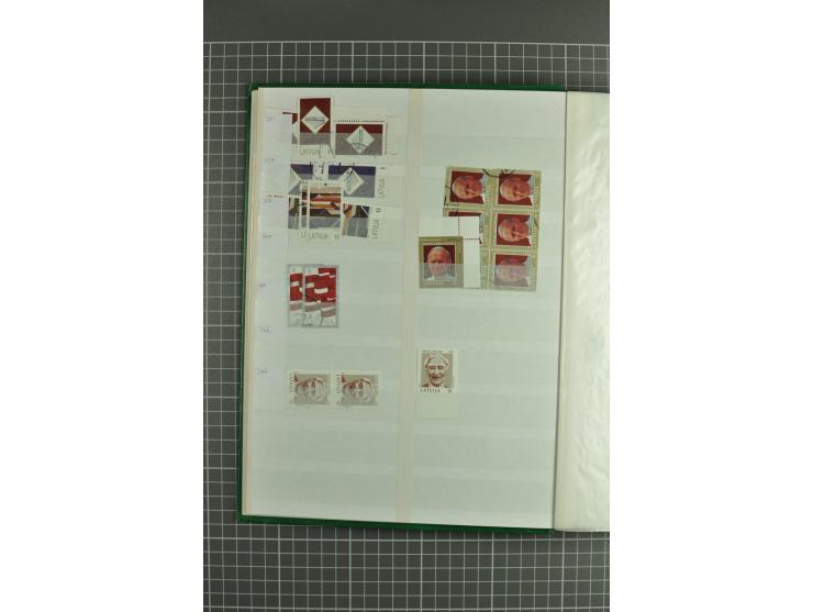 1918/2000, enorm umfangreiche ungebrauchte/postfrische und gestempelte Sammlung mit einer Vielzahl an guten Werten und Besond