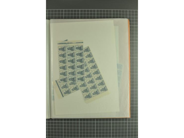 1918/2000, enorm umfangreiche ungebrauchte/postfrische und gestempelte Sammlung mit einer Vielzahl an guten Werten und Besond