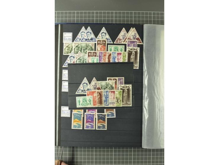 1885/2002, postfrische, ungebrauchte und gestempelte Sammlung (teils in beiden Erhaltungen gesammelt) mit u.a. Mi.-Nr. 27-33,