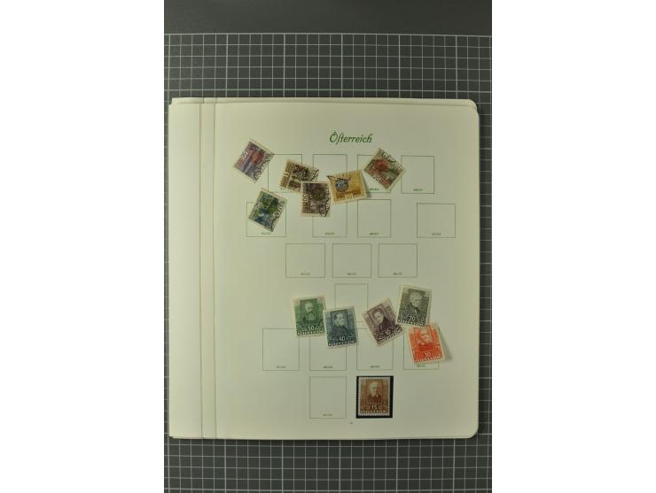 1850/1950 (ca.), postfrische, ungebrauchte und gestempelte Partie in 2 Alben, dabei u.a. Block 1 mit Sstpl., 555-56A, 588, Bl