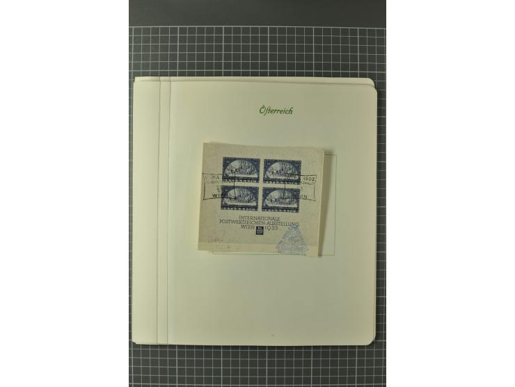 1850/1950 (ca.), postfrische, ungebrauchte und gestempelte Partie in 2 Alben, dabei u.a. Block 1 mit Sstpl., 555-56A, 588, Bl