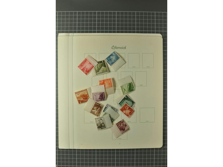 1850/1950 (ca.), postfrische, ungebrauchte und gestempelte Partie in 2 Alben, dabei u.a. Block 1 mit Sstpl., 555-56A, 588, Bl