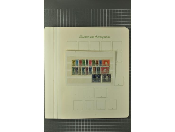 1850/1950 (ca.), postfrische, ungebrauchte und gestempelte Partie in 2 Alben, dabei u.a. Block 1 mit Sstpl., 555-56A, 588, Bl