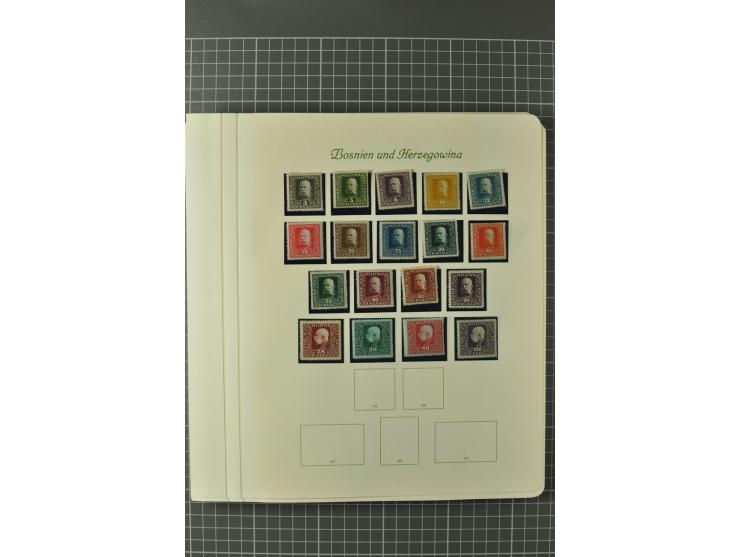 1850/1950 (ca.), postfrische, ungebrauchte und gestempelte Partie in 2 Alben, dabei u.a. Block 1 mit Sstpl., 555-56A, 588, Bl