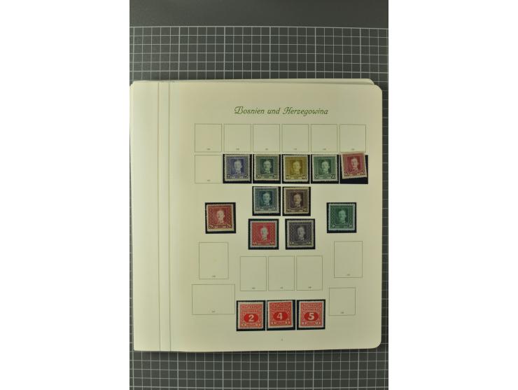 1850/1950 (ca.), postfrische, ungebrauchte und gestempelte Partie in 2 Alben, dabei u.a. Block 1 mit Sstpl., 555-56A, 588, Bl