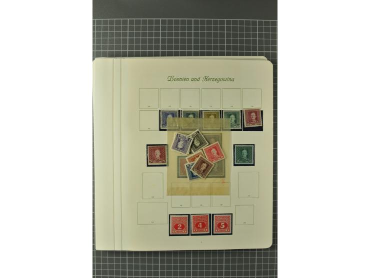 1850/1950 (ca.), postfrische, ungebrauchte und gestempelte Partie in 2 Alben, dabei u.a. Block 1 mit Sstpl., 555-56A, 588, Bl