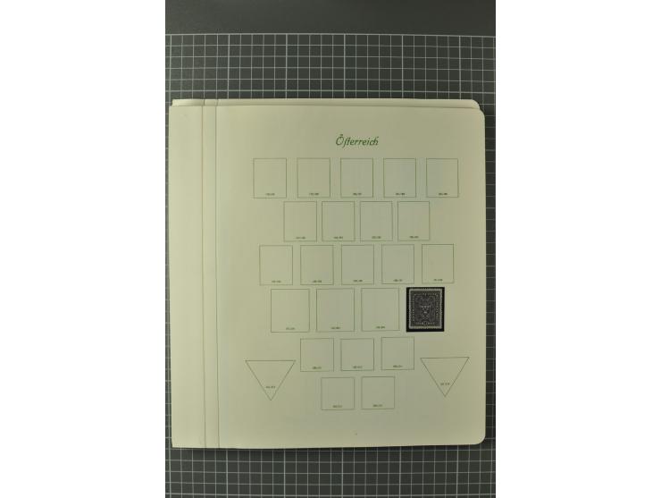 1850/1950 (ca.), postfrische, ungebrauchte und gestempelte Partie in 2 Alben, dabei u.a. Block 1 mit Sstpl., 555-56A, 588, Bl