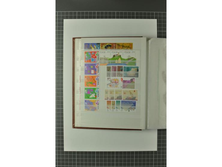 1939/2005, postfrische und ungebrauchte Partie mit u.a. Mi.-Nr. 346-57 ungebraucht etc. (Mi.n.A.d.E. ca. 3.500,-)
