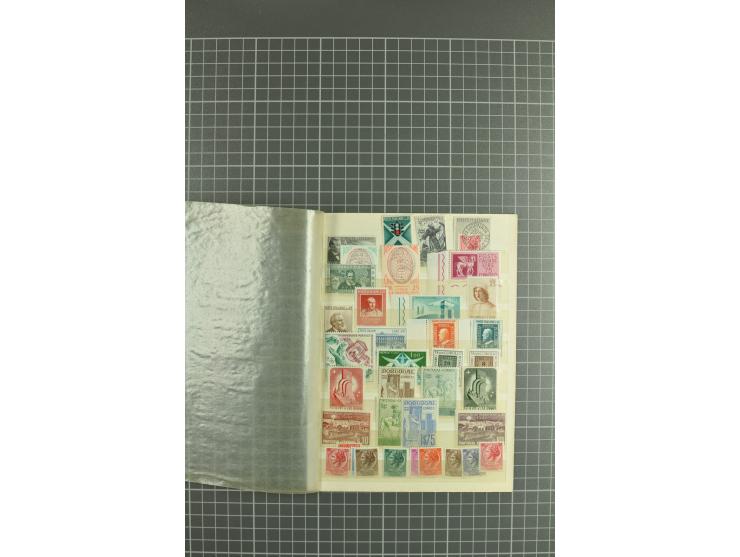 1850/1950, gute Sammlung mit einer Vielzahl an besseren Werten beginnend mit Mi.-Nr.  2 (3) und  4 mit zwei waagerechten Paar