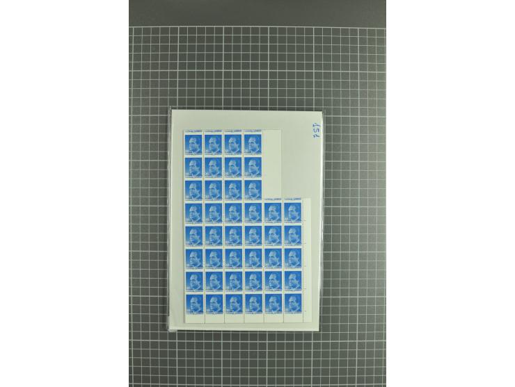 1930/89 (ca.), postfrische Partie von etwa 640 Abarten, dabei ungezähnte Marken, Farbfehldrucke, fehlende Farben, etc.; viele