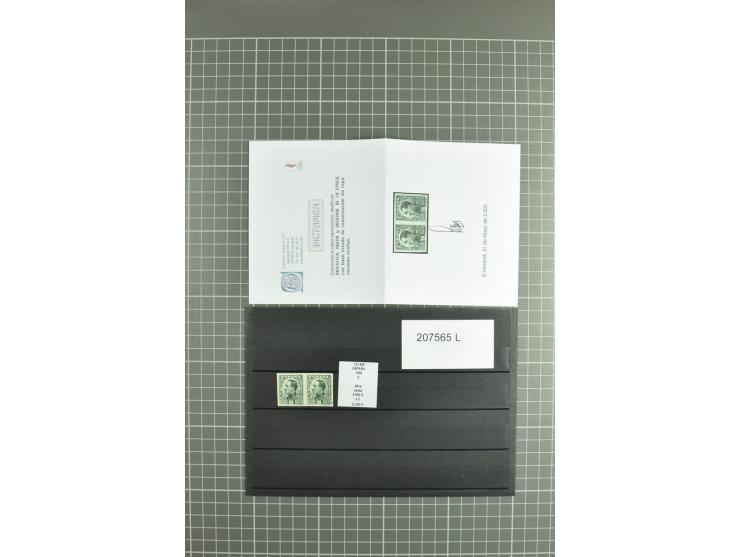 1930/89 (ca.), postfrische Partie von etwa 640 Abarten, dabei ungezähnte Marken, Farbfehldrucke, fehlende Farben, etc.; viele