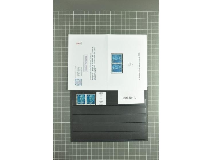 1930/89 (ca.), postfrische Partie von etwa 640 Abarten, dabei ungezähnte Marken, Farbfehldrucke, fehlende Farben, etc.; viele