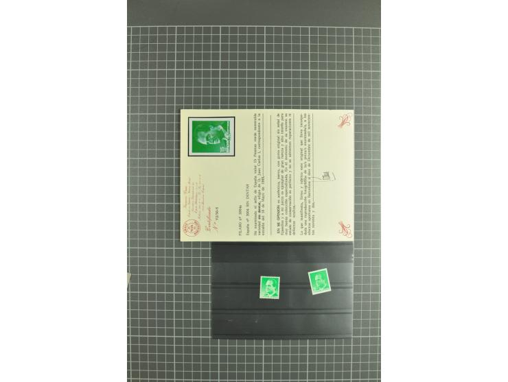 1930/89 (ca.), postfrische Partie von etwa 640 Abarten, dabei ungezähnte Marken, Farbfehldrucke, fehlende Farben, etc.; viele