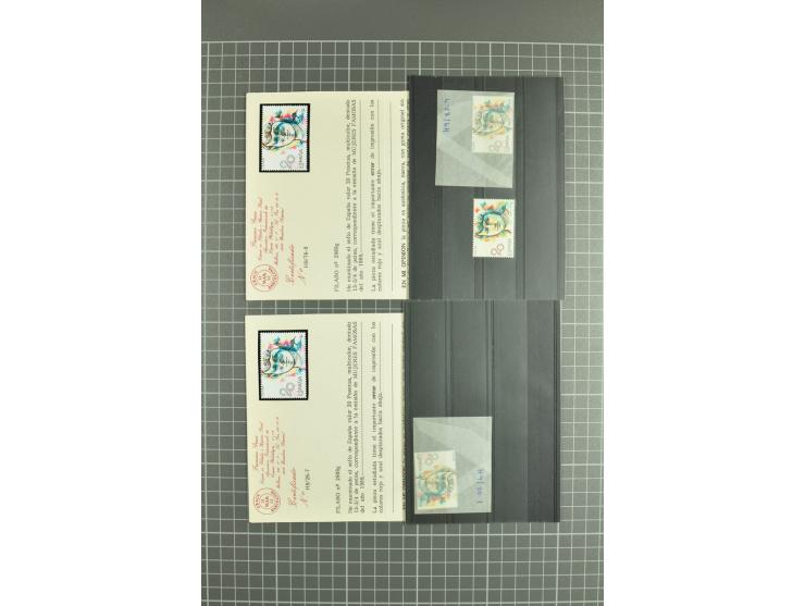 1930/89 (ca.), postfrische Partie von etwa 640 Abarten, dabei ungezähnte Marken, Farbfehldrucke, fehlende Farben, etc.; viele