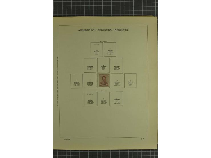 1858/1960 (ca.), kleine Sammlung inklusive Staaten, dabei 29 Werte Corrientes