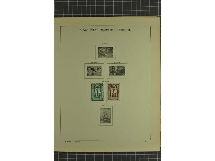 1858/1960 (ca.), kleine Sammlung inklusive Staaten, dabei 29 Werte Corrientes