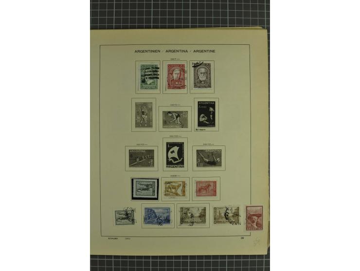 1858/1960 (ca.), kleine Sammlung inklusive Staaten, dabei 29 Werte Corrientes