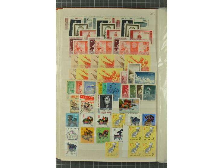 1949/2011, postfrischer, ungebrauchter und gestempelter Posten mit Doubletten, dabei Provinzen, einige ältere Ausgaben, etwas