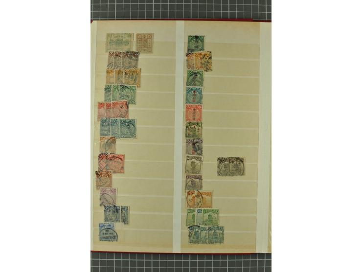 1949/2011, postfrischer, ungebrauchter und gestempelter Posten mit Doubletten, dabei Provinzen, einige ältere Ausgaben, etwas