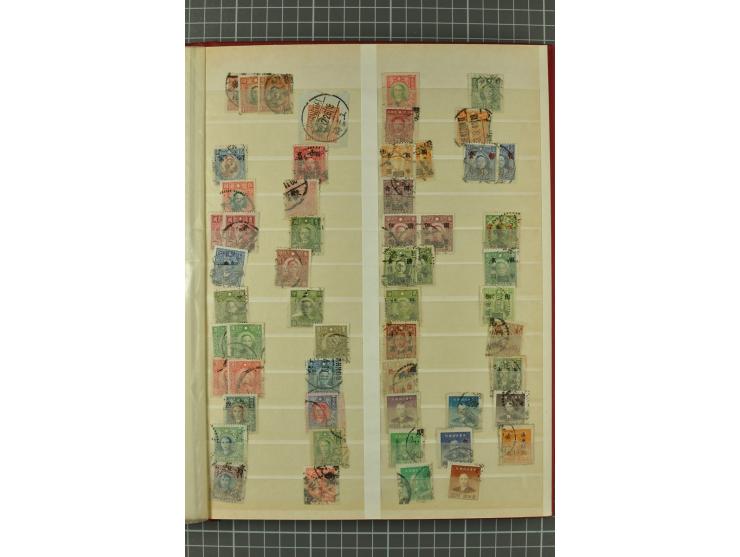 1949/2011, postfrischer, ungebrauchter und gestempelter Posten mit Doubletten, dabei Provinzen, einige ältere Ausgaben, etwas