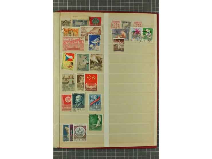 1949/2011, postfrischer, ungebrauchter und gestempelter Posten mit Doubletten, dabei Provinzen, einige ältere Ausgaben, etwas