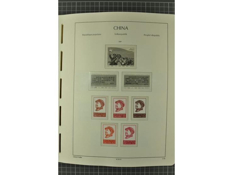 1966/2000, postfrische zweibändige Sammlung, nicht kpl., aber u.a Mi.-Nr. 966-76, 995-1008, 1020-24, Bl.12-22 etc.