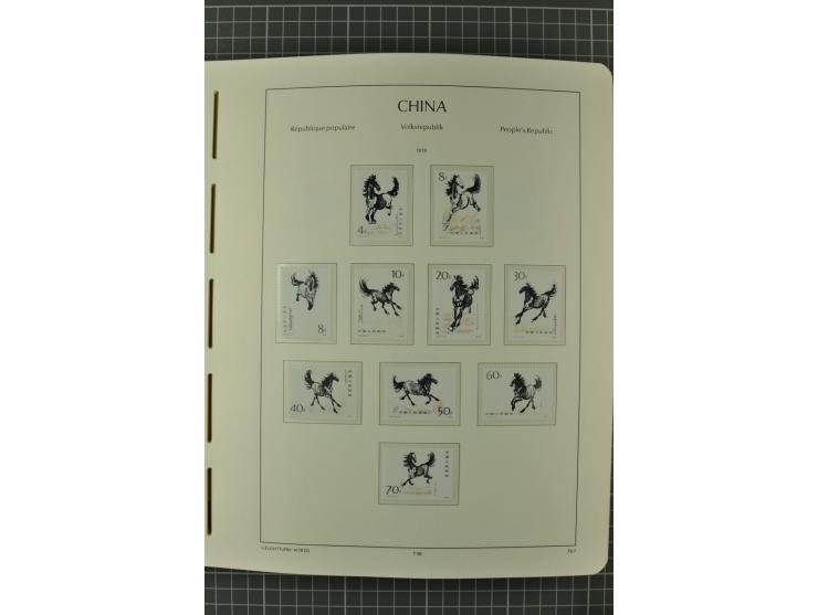 1966/2000, postfrische zweibändige Sammlung, nicht kpl., aber u.a Mi.-Nr. 966-76, 995-1008, 1020-24, Bl.12-22 etc.