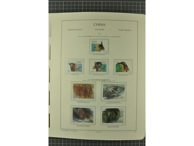 1966/2000, postfrische zweibändige Sammlung, nicht kpl., aber u.a Mi.-Nr. 966-76, 995-1008, 1020-24, Bl.12-22 etc.
